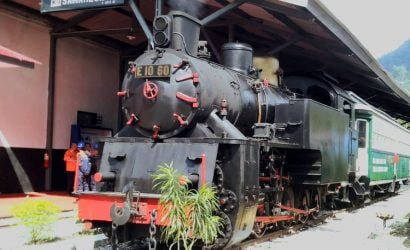 Kereta Api Mak Itam Sumbar